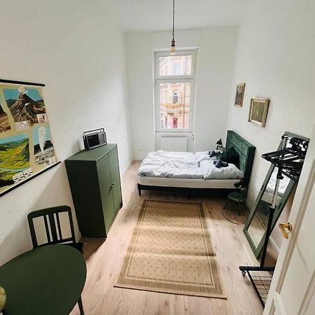 Kuenstlerisches Apartment Karlsruhe Ngoại thất bức ảnh