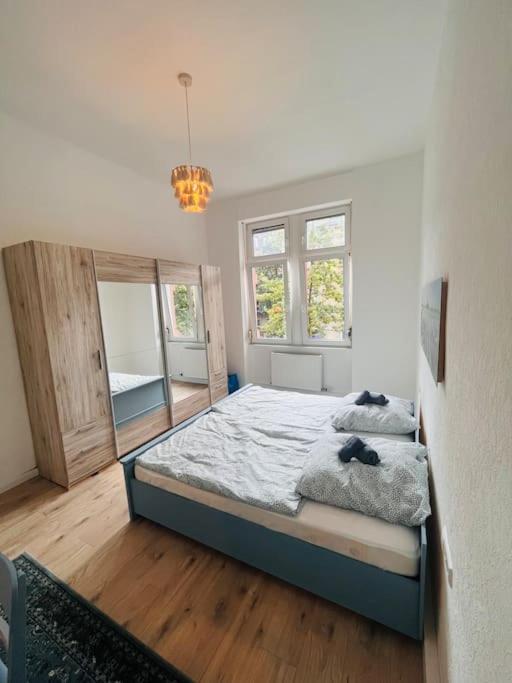 Kuenstlerisches Apartment Karlsruhe Ngoại thất bức ảnh