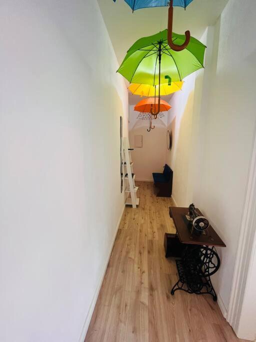 Kuenstlerisches Apartment Karlsruhe Ngoại thất bức ảnh