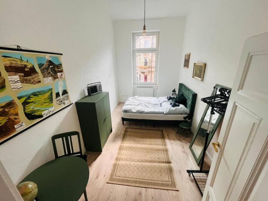 Kuenstlerisches Apartment Karlsruhe Ngoại thất bức ảnh